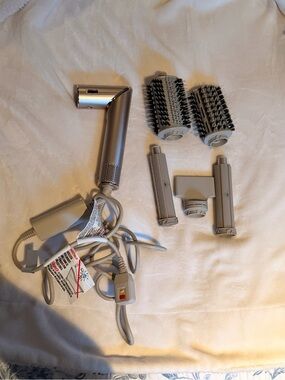 Shark Air wrap Hairdryer with Attachments